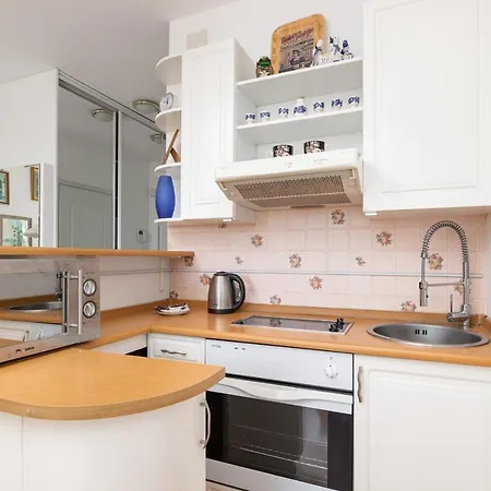 One Bedroom With Balcony In By Renters Apartment Poznan